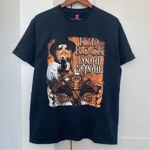 VINTAGE 2009 KID ROCK LYNYRD SKYNRD GRAPHIC BAND TSHIRT MENS LARGE